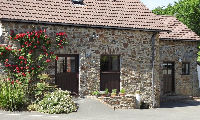 Barnstaple Cottage | 3 bedroom accommodation in Hiscott, near Barnstaple