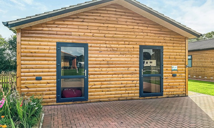 Flaxton Ski Chalet | 3 bedroom accommodation in Flaxton