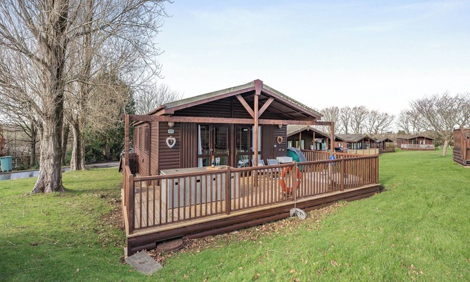 Cowes Cottage | 3 bedroom accommodation in Gurnard