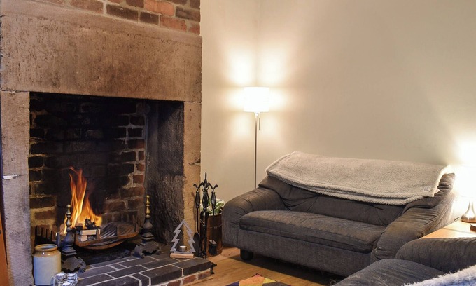 Whatstandwell Cottage | 3 bedroom accommodation in Whatstandwell, near Matlock