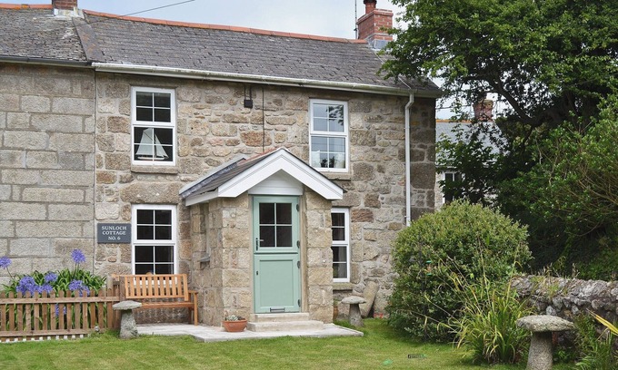 St Just Cottage | 3 bedroom accommodation in Tregaseal, near St Just