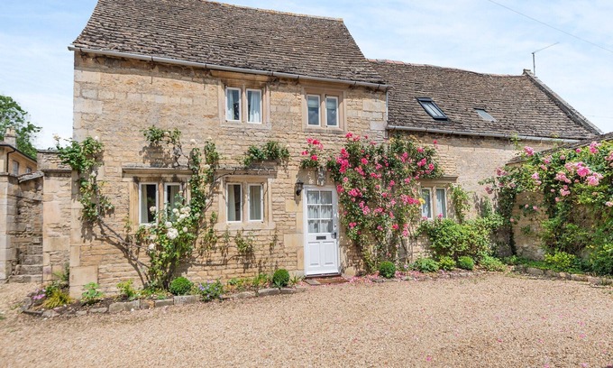 Stamford Cottage | 3 bedroom accommodation in Tinwell