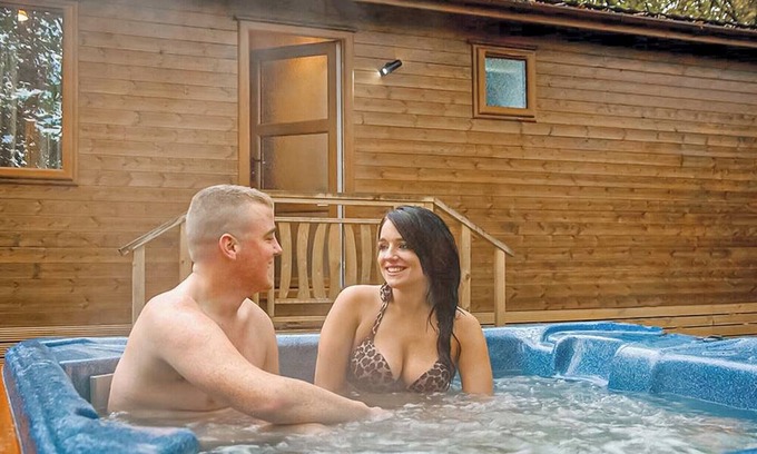 Low Catton Ski Chalet | 3 bedroom accommodation in Welburn