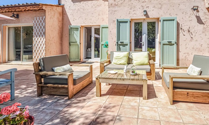 Saint-Jacques House | 3 bedroom accommodation in Grasse