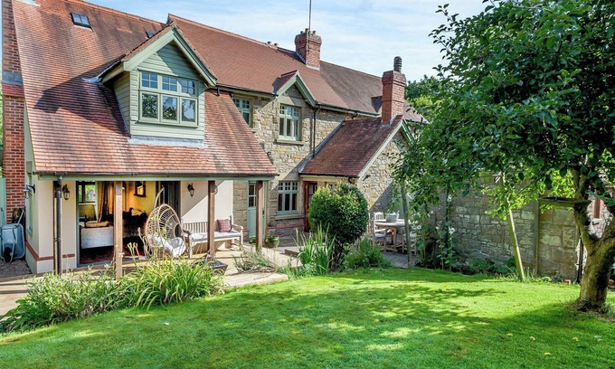Lydney Cottage | 3 bedroom accommodation in Lydney