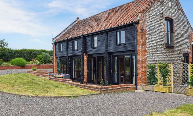 Aldborough Cottage | 3 bedroom accommodation in Metton