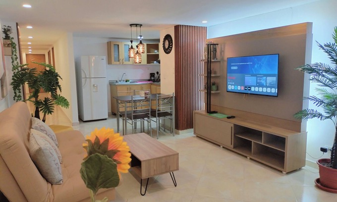 Laureles Apartment | 3-Bedroom Apartment, Elegant Design, Prime Location