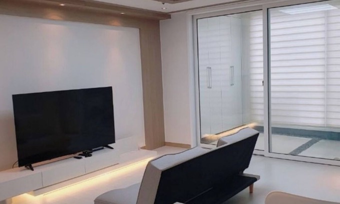 Dunsan-dong Apartment | 3-bedroom apartment in fabulous Daejeon with Dunsan-dong