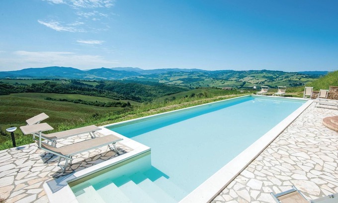 Volterra House | 3 bedroom beautiful home in Volterra PI