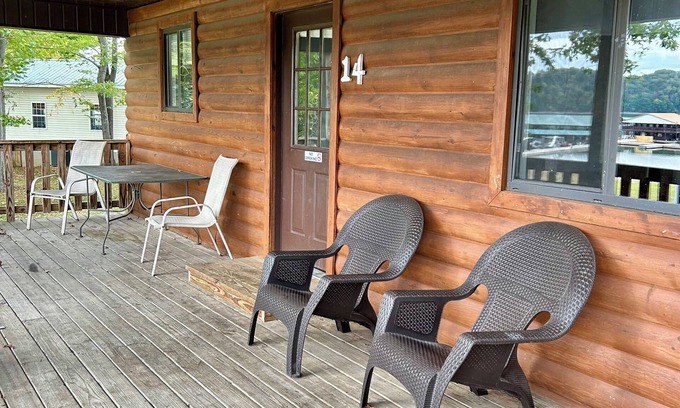 Albany Cabin | 3 Bedroom charming Cabin on Dale Hollow Lake at Wolf River Resort and Marina