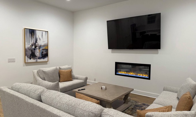 Prospect Condo | 3-bedroom condo in Norton Commons