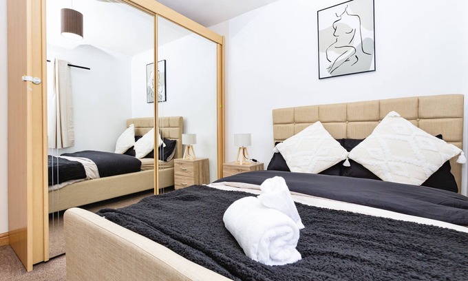 Newark upon Trent House | 3 Bedroom Deluxe Home in Nottingham