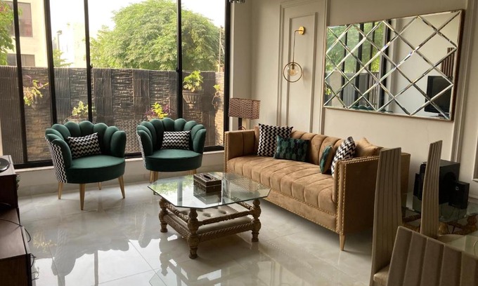 Lahore Villa | 3 Bedroom Family Guesthouse - DHA Premium Modern Stay