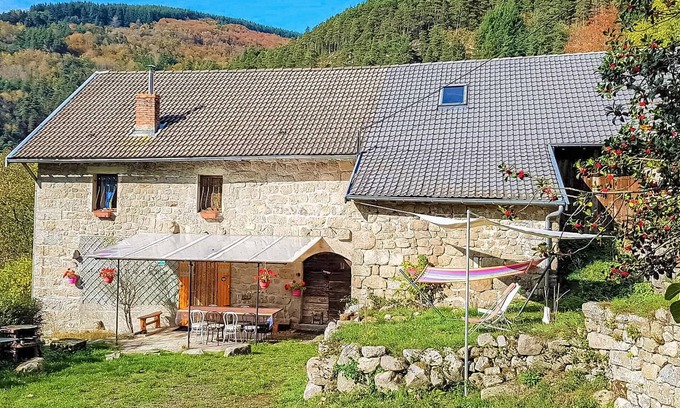 Intres House | 3 bedroom gorgeous home in Intres