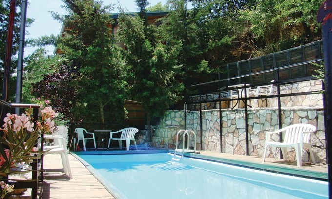 Molos House | 3 bedroom accommodation in Molos Kammena Vourla