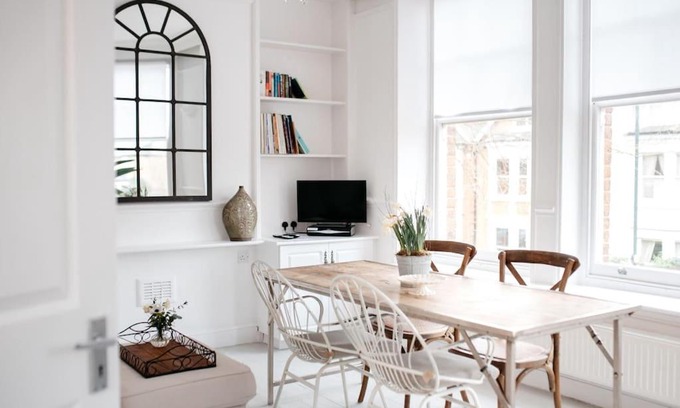 Kew Apartment | 3 Bedroom House in Kew Gardens