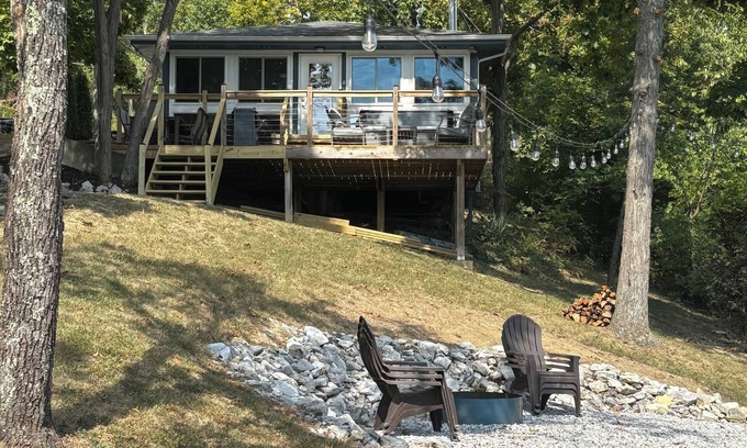 Williamstown Cabin | 3-bedroom modern mid century cabin! nHot tub, fire pit and lake front
