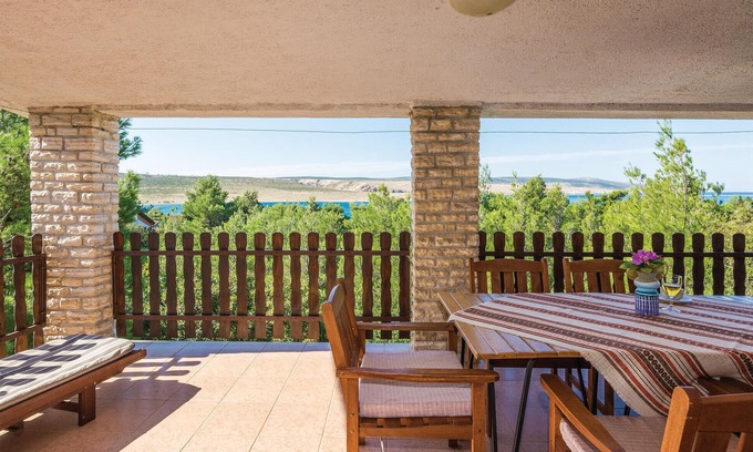 Rovanjska Apartment | 3 bedroom nice apartment in Jasenice