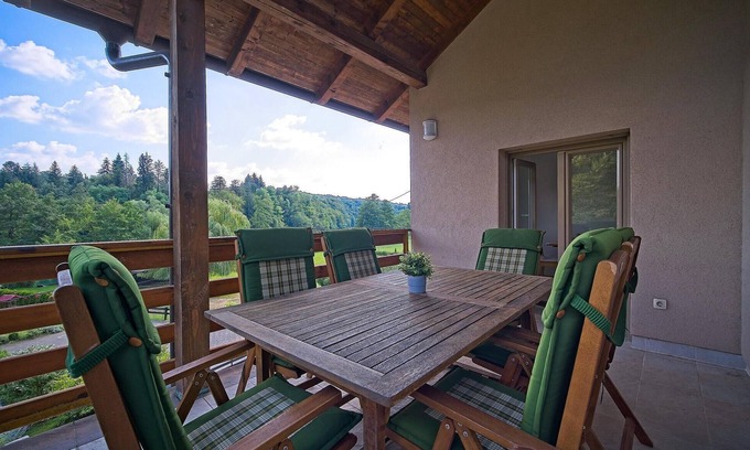 Duga Resa House | 3 bedroom nice home in Donji Zvecaj