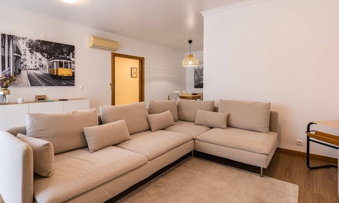 Paco De Arcos Apartment | 3 Bedroom Oeiras Wonder W/Balcony by LovelyStay