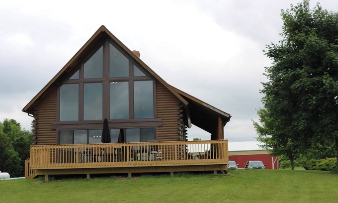 Canandaigua Cabin | 3 bedroom secluded Lodge, close to Canandaigua