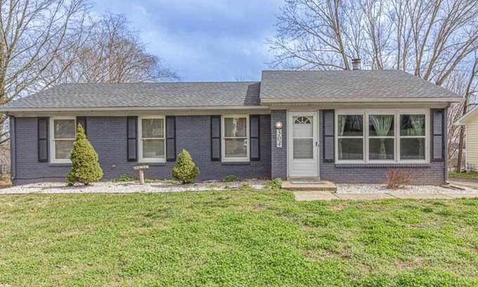 Bowling Green House | 3 Bedroom Vette City Retreat