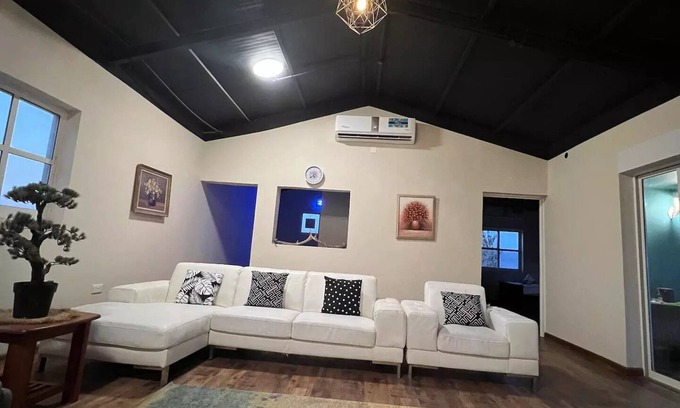 Ras Al Khaimah Other | 3 bedrooms in the farm with stay in Desert Hutnn