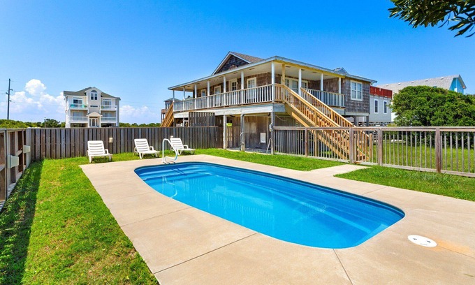 South Nags Head House | 3 br, 500ft to Beach pool view!