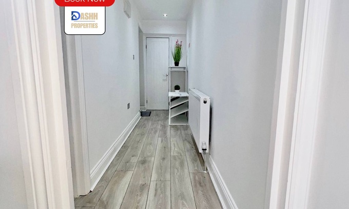 Shepherd's Bush Apartment | 3 BR Apt | Dashh Properties |Devonport road | WiFi