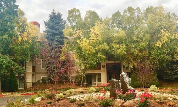 Franklin - Randolph Apartment | 3 BR Fabulous Group/Family Getaway - Fully Furnished - Central Boise - E108