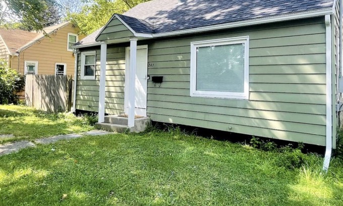 Eastside House | 3 BR near LeMoyne & Hospitals