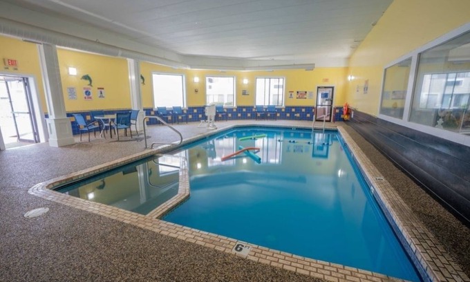 Teaticket Hotel | 3 Budget-Friendly Rooms with Heated Indoor & Outdoor Pool + Free Breakfast