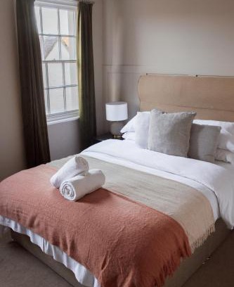 Much Wenlock Hotel | #3 - King Room at The Raven Aparthotel by PureStay
