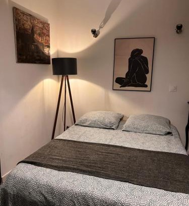 Poitiers Apartment | 3- Le frêne vert