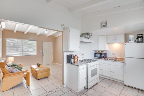 Coronado Heights Apartment | 3 Mi to Downtown Tucson Quiet Condo with Yard