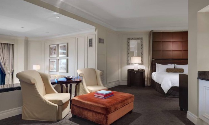 Las Vegas Hotel | 3 Premium King Suite at Palazzo at The Venetian
