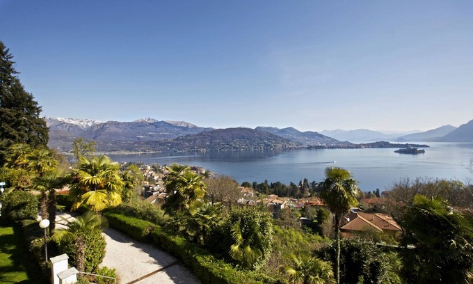 Carciano Apartment | 3-room apartment with balcony in an Art Nouveau villa with communal pool
