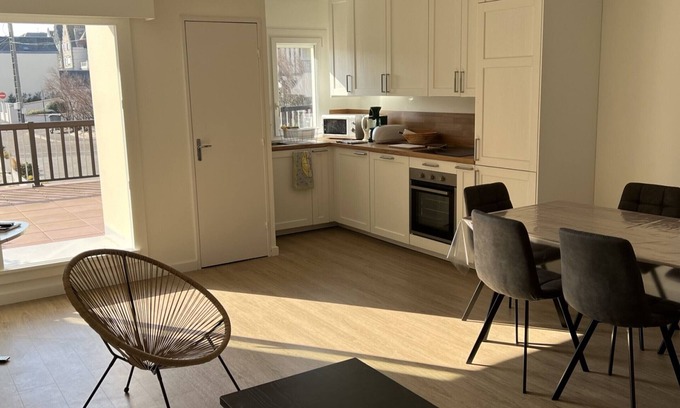 Cabourg Apartment | 3-room apartment with terraces and sea view - Parking included