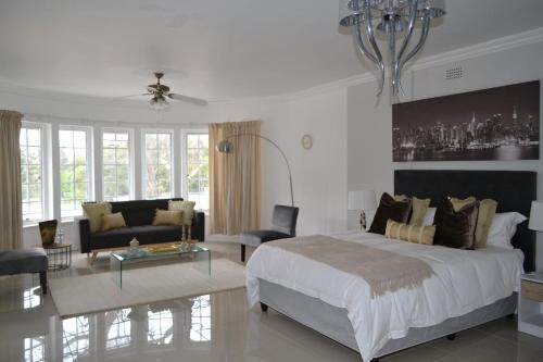 Woodmead House | 3 Woodmead Suites