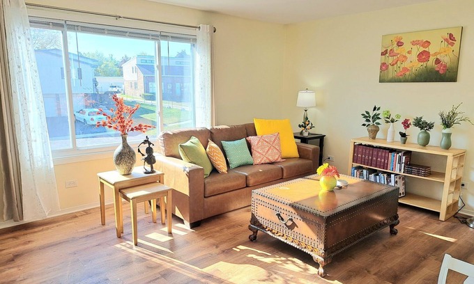 Roselle Condo | 30-Day Plus Extended Stay: Spacious 2 Bedroom/1Bath Condo. Walk to Train!