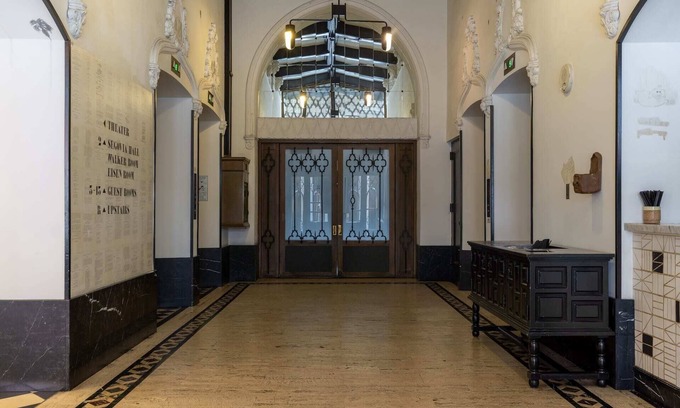 Historic Core Apartment | #302 - Kasa Downtown LA | Accessible King Room