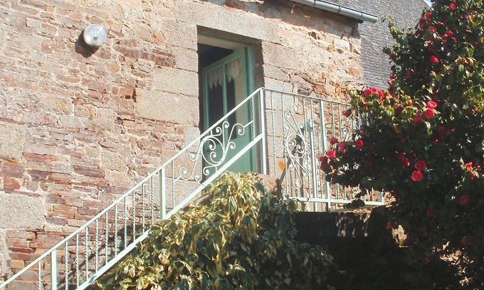 Bazouges-la-Perouse Cottage | 30k to beaches 1k from village Lots to visit within easy reach Local shops bars.