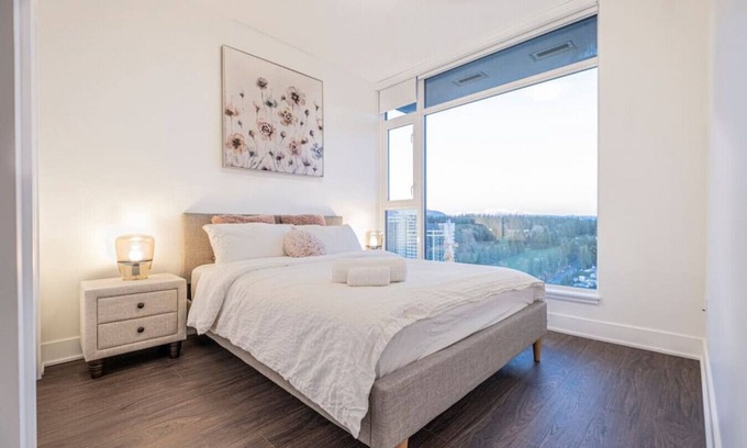 Coquitlam Apartment | 3203 · Stunning View 1BR+1BA Condo/Pool