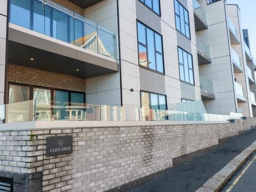 Newquay City Centre Apartment | 33 Cliff Edge