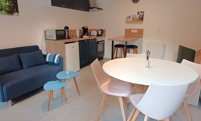 Doudeville House | 33m2 Modern Duplex - Elegance and Comfort