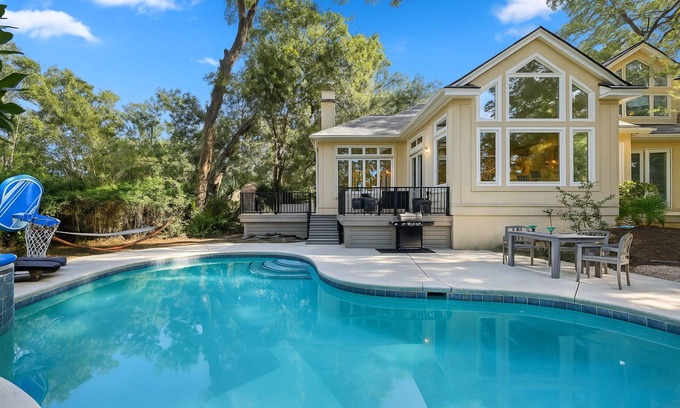 Palmetto Dunes House | 34 Heath Drive @ Palmetto Dunes | Balcony Overlooking Pool | Bunk Room | Prime Location