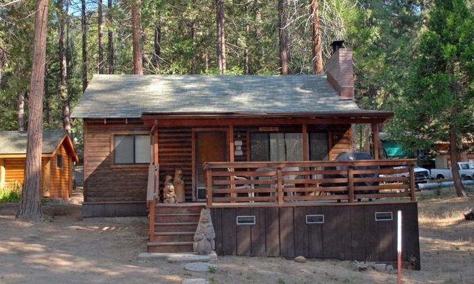 North Wawona House | 35 Cubbys Den