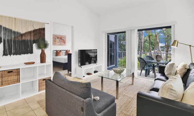 Mission Bay Apartment | 350D - Sunny Apt in Boca Raton