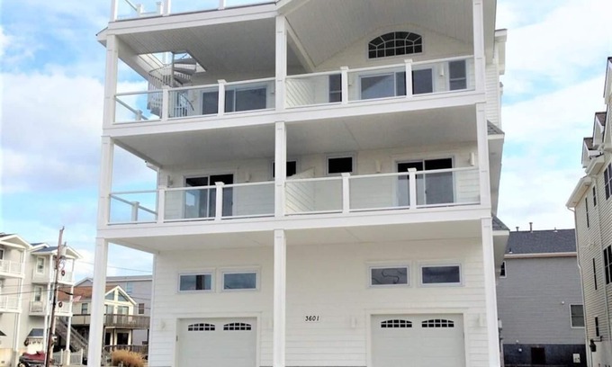 Sea Isle City Condo | 3601 Cini Street South