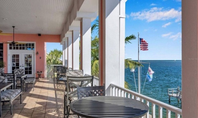 Coquina Key Apartment | 370 Coquina key condo